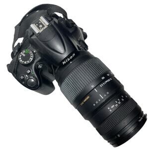 Nikon D5000 AF-S Nikkor 55-200mm & Sigma DG 70-300mm 1:4-5.6 Lenses Godox Flash